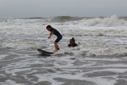 Clase de Surf en el Muelle  Pinamar