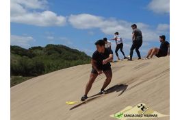 Reserva tu clase de sandboard en Miramar 